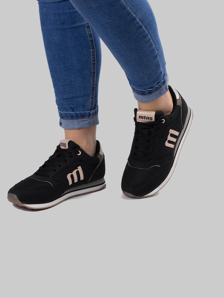 Mustang jogger top negro